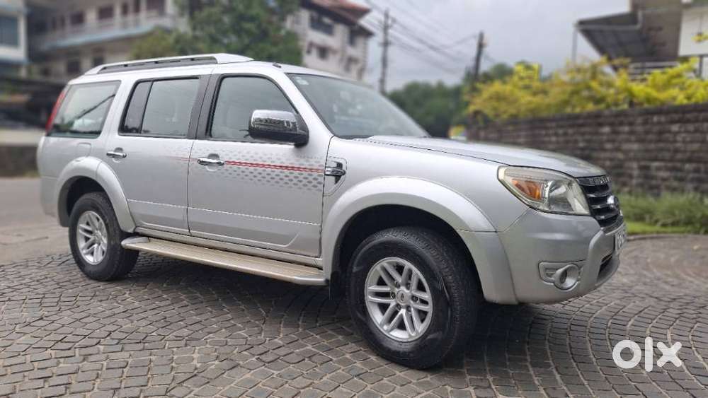 Ford Endeavour 3.2 Titanium At 4x4, 2010, Diesel