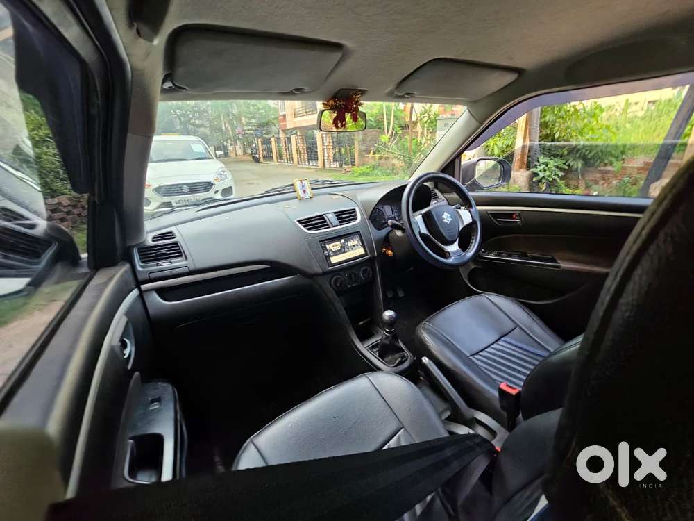 Maruti Suzuki Swift Vxi, 2017, Petrol