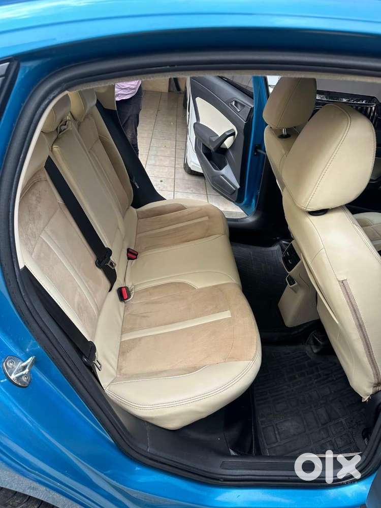 Skoda Slavia 1.0 Ambition Tsi, 2022, Petrol