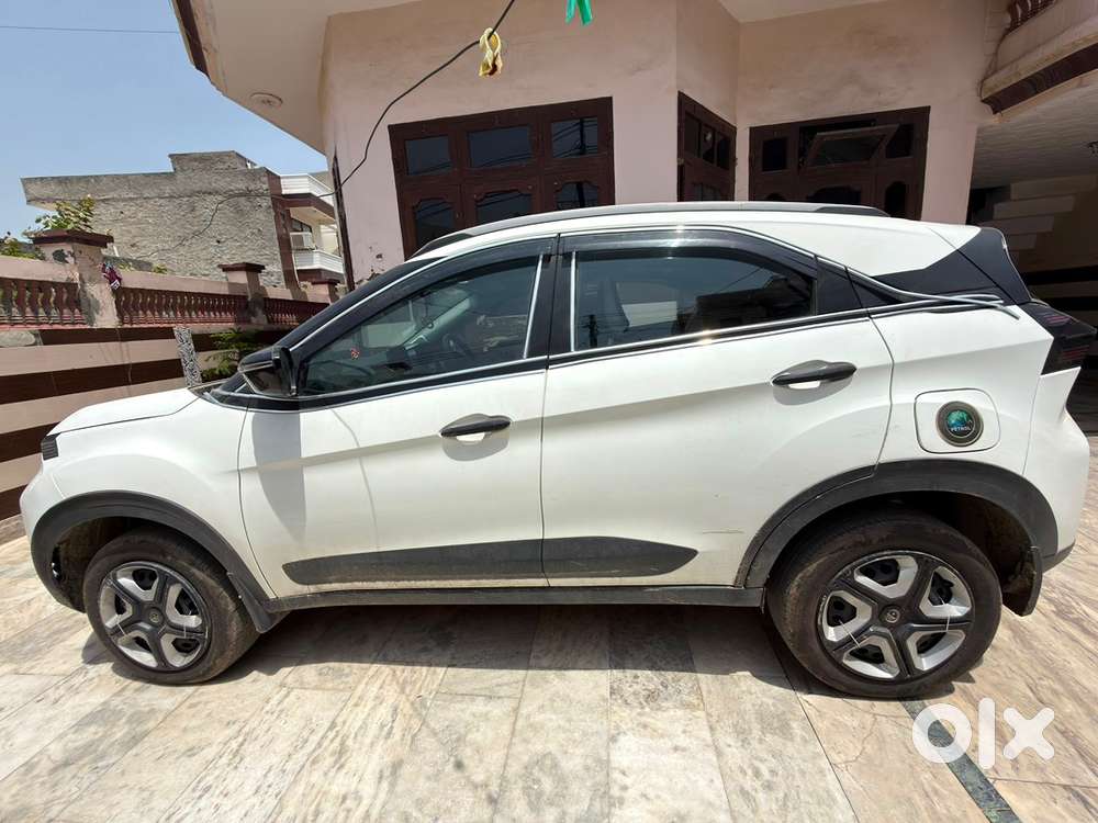 Tata Nexon Petrol Manual 2024