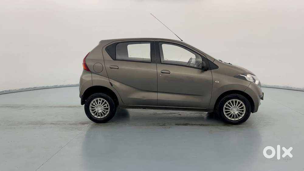 Datsun Redigo T Option, 2016, Petrol