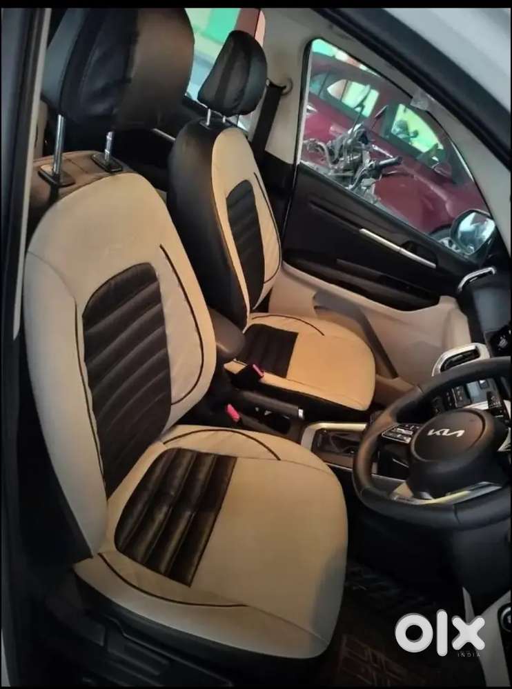 Automatic Kia Sonet Only 14000 Km Driven Brand New Condition.