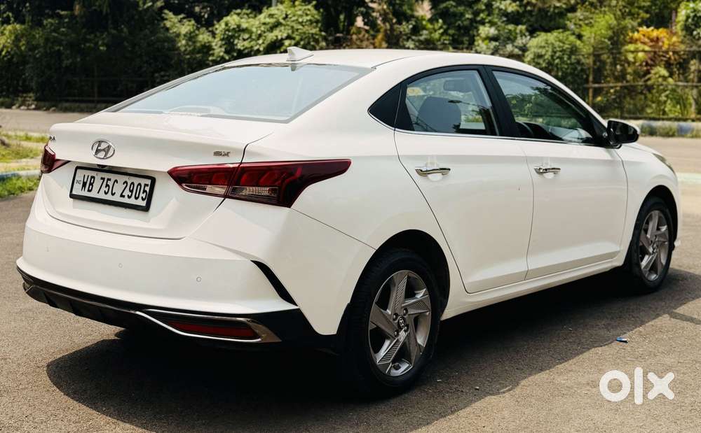 Hyundai Verna 1.5 Sx Petrol Mt, 2023, Petrol