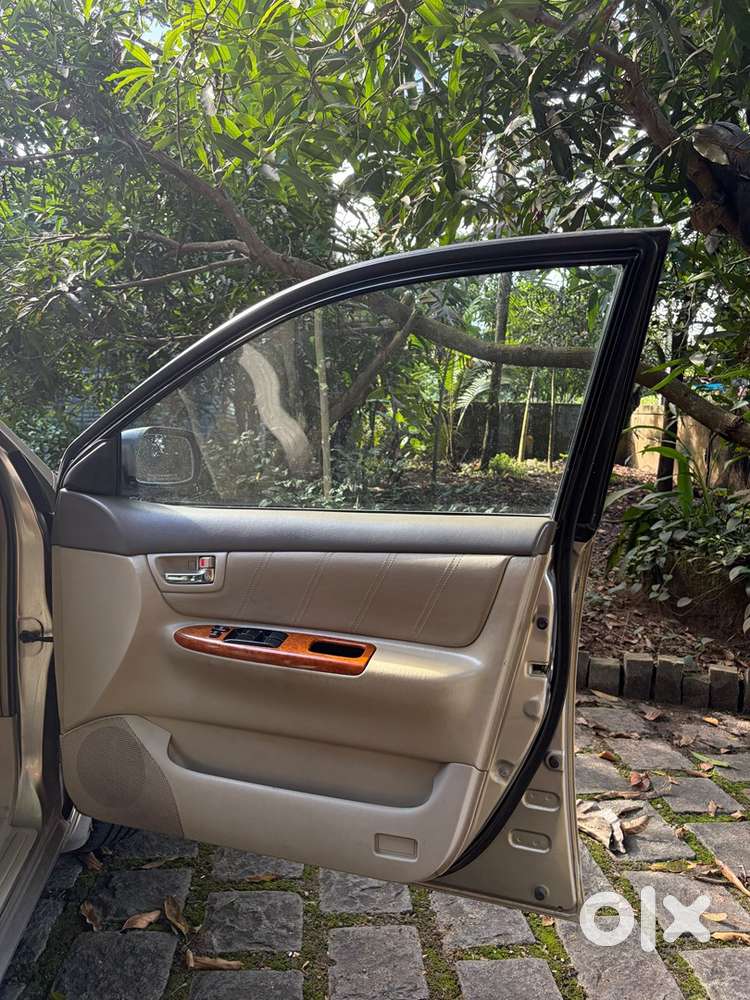 Toyota Corolla 2005 Petrol Variant