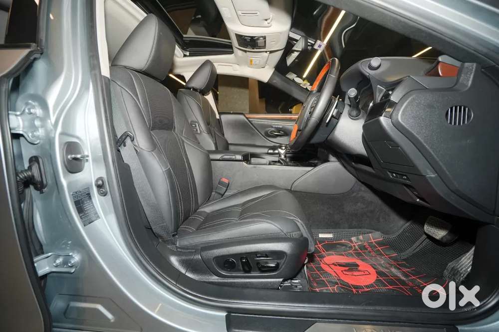 Lexus Es, 2024, Petrol