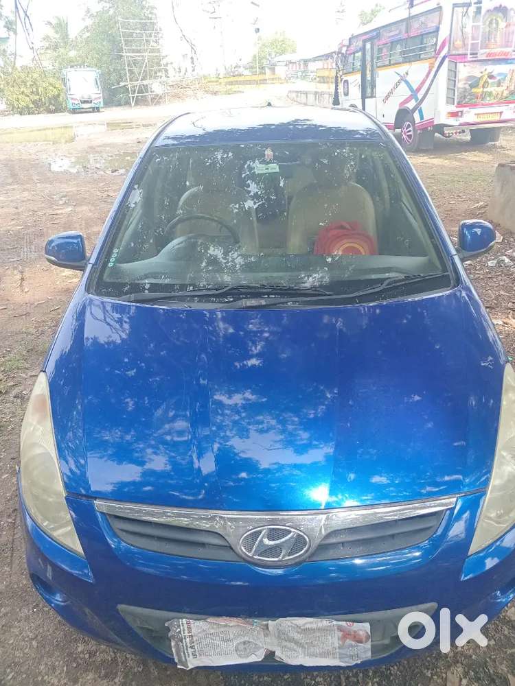 Hyundai I20 Sportz Petrol 2011