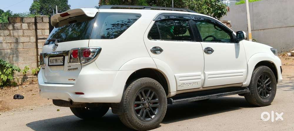 Toyota Fortuner 2011-2016 4x2 Manual, 2013, Diesel