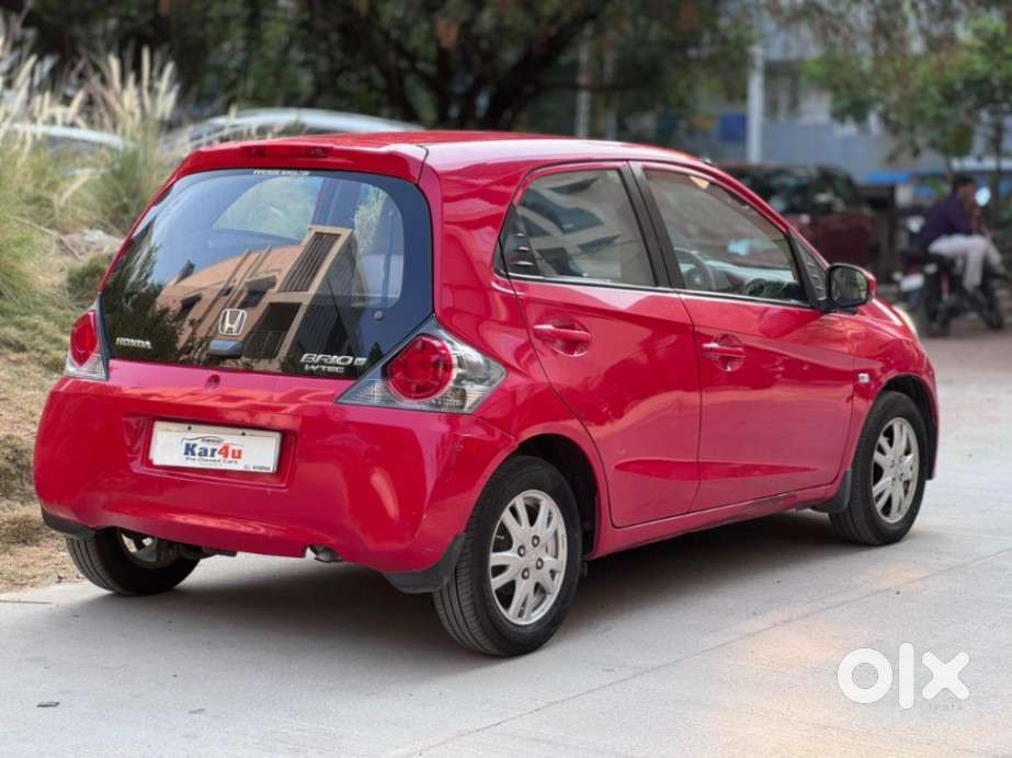 Honda Brio V Automatic, 2013, Petrol