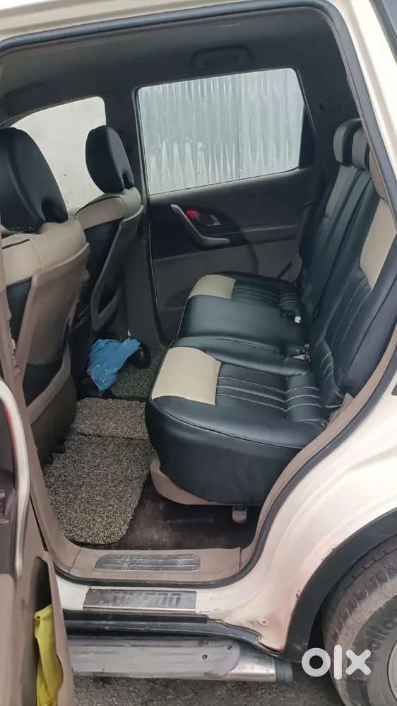 Mahindra Xuv500 2014 Diesel 132000 Km Driven