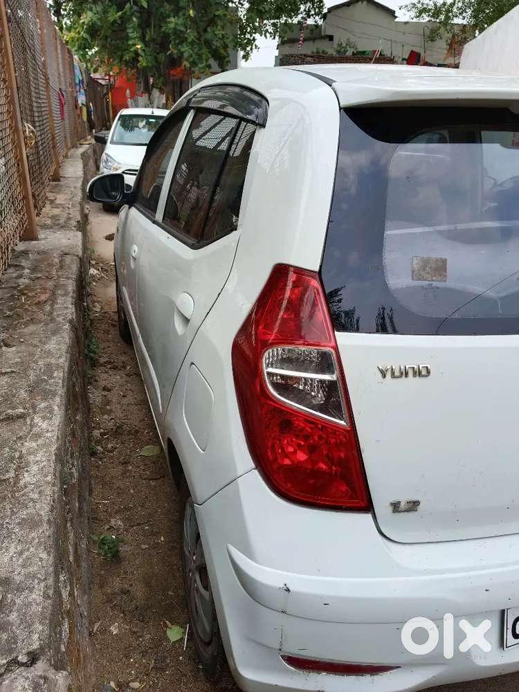 Hyundai I10 Sportz 2012