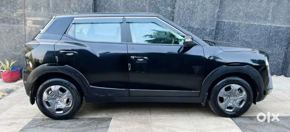 Mahindra Xuv 3xo 2024 Ax5l
