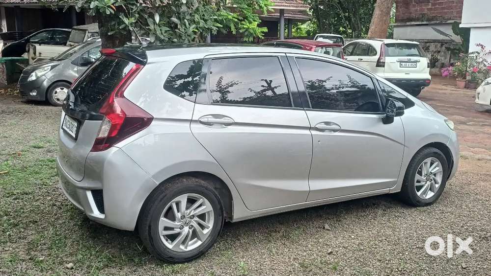 Honda Jazz Automatic 2016 Petrol 74000 Km Driven