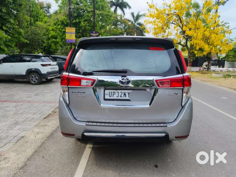 Toyota Innova Crysta [2020-ongoing] 2.4 Vx 7 Str, 2023, Diesel