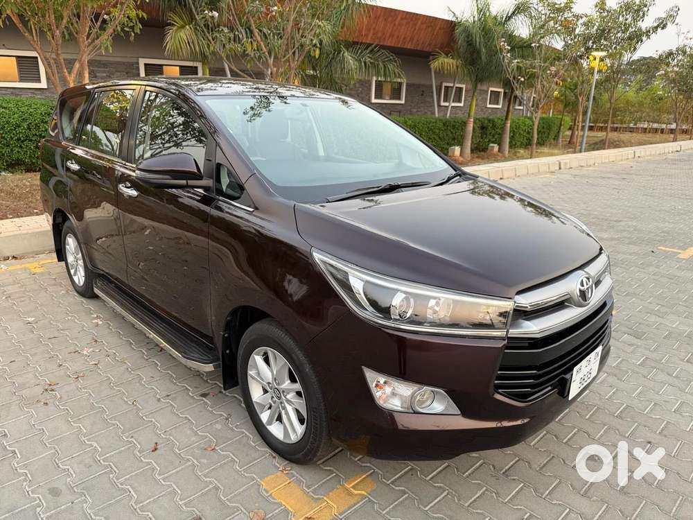 Toyota Innova Crysta 2.4 G Mt 8s, 2018, Diesel