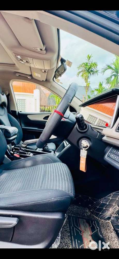 Mahindra Xuv700 2.2 Ax 5 Diesel Mt 7 Str, 2023, Diesel