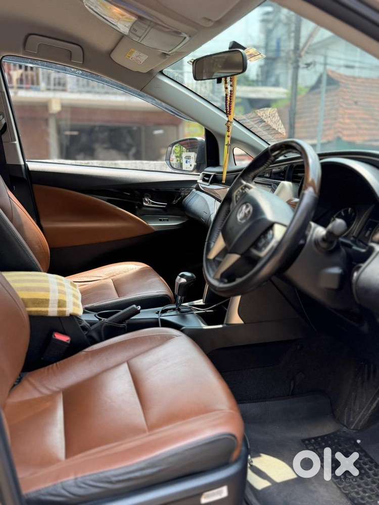 Toyota Innova Crysta 2017