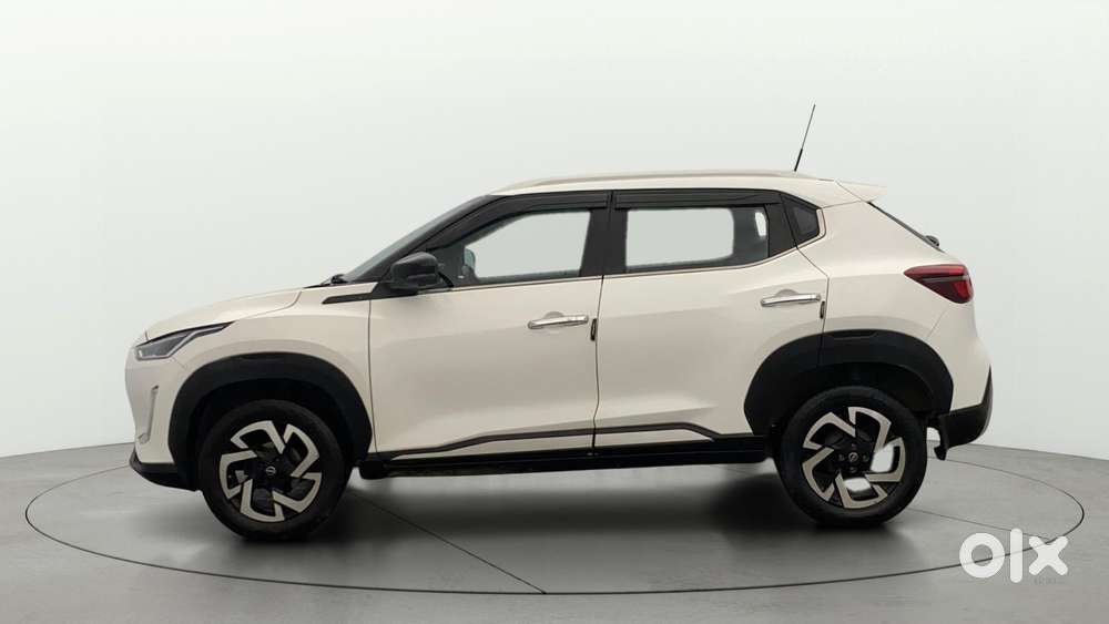 Nissan Magnite 1.0 Xv Premium, 2021, Petrol