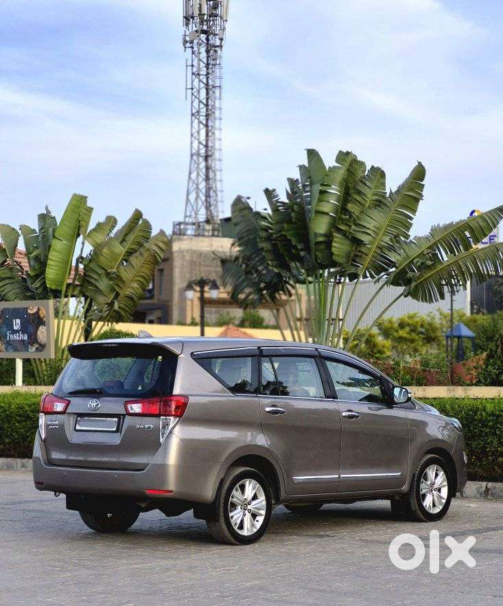 Toyota Innova Crysta 2.8 Zx At, 2016, Diesel