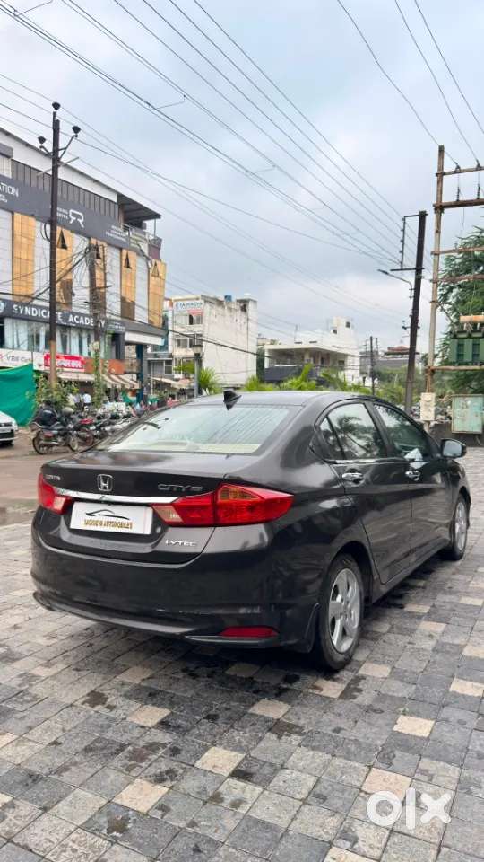 Honda City 1.5 V 4th Gen I-vtec Mt, 2015, Petrol