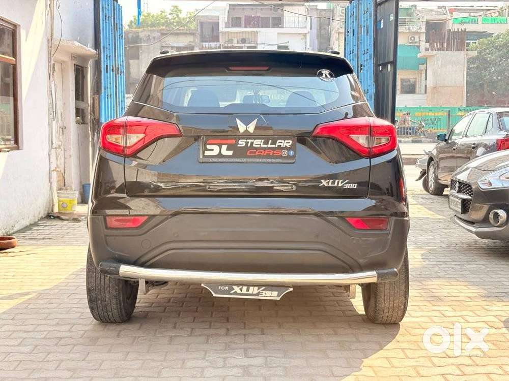 Mahindra Xuv300 W4, 2023, Petrol