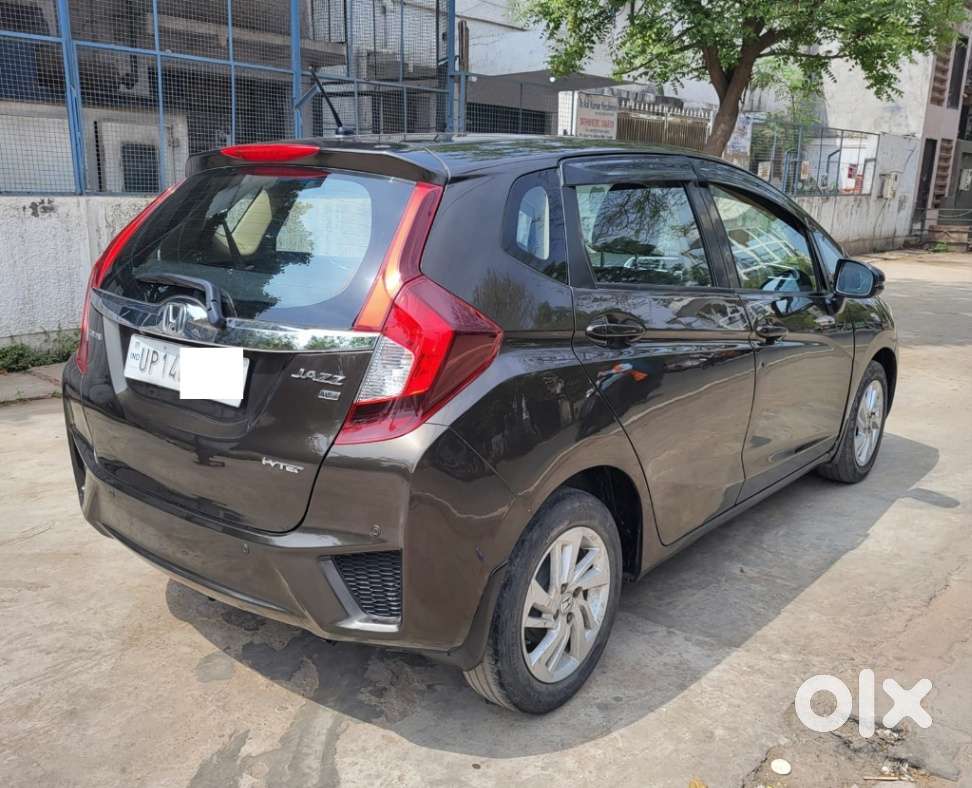 Honda Jazz V Mt Privilege, 2017, Petrol