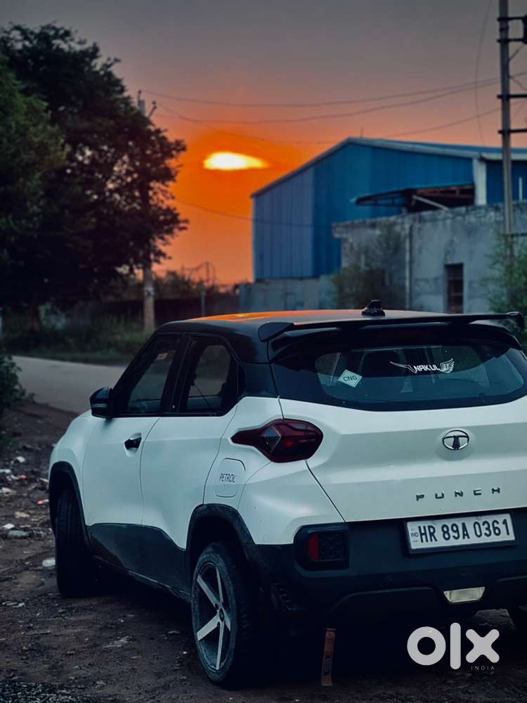2023 Tata Punch Rhythm Icng
