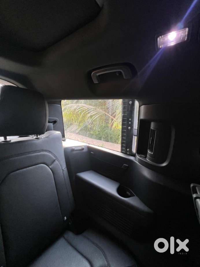 Land Rover Defender 3.0 L 130 Hse, 2023, Petrol