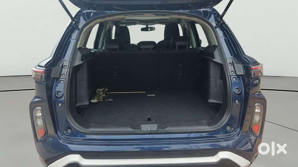 Maruti Suzuki Grand Vitara 1.5 Alpha Smart Hybrid At, 2022, Petrol