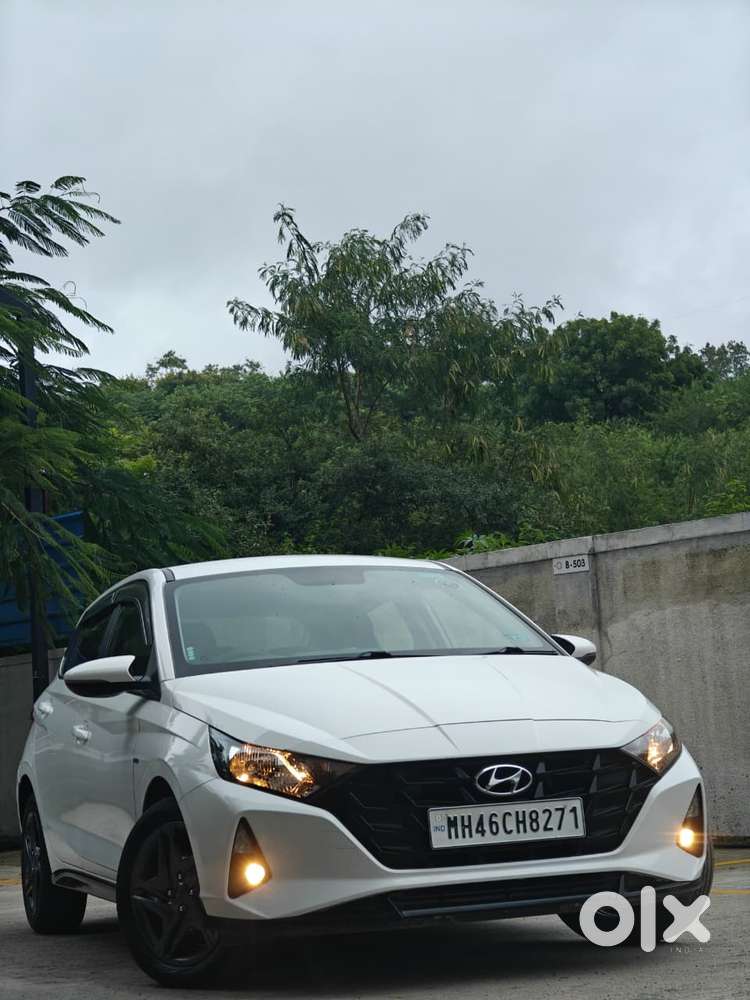 Hyundai I20 Sportz 1.2 Ivt Dual Tone, 2023, Petrol