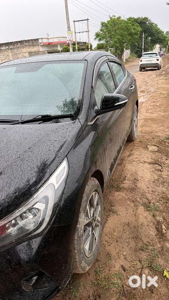 Hyundai Verna 2023 Diesel Well Maintained