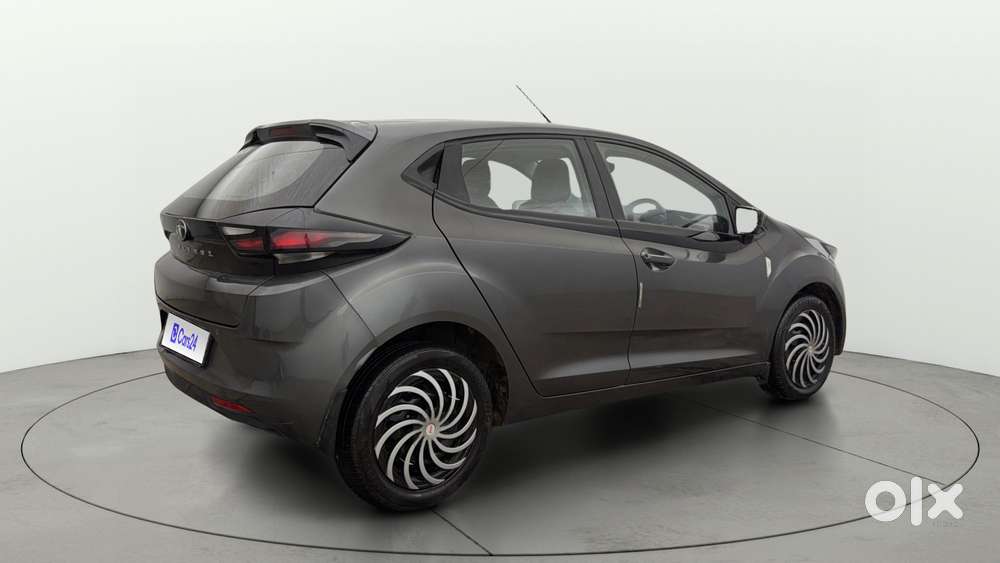 Tata Altroz 1.2 Xm Plus, 2022, Petrol