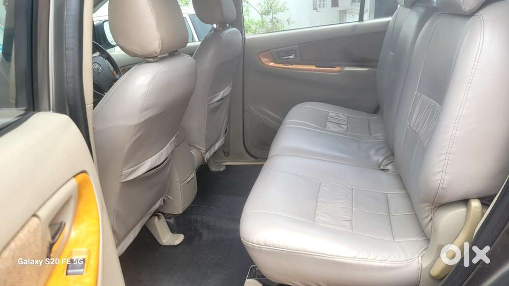 Toyota Innova 2.0 Vx 7 Str Bs-iv, 2011, Diesel