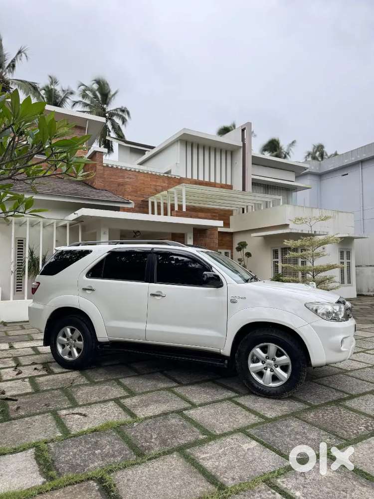 Toyota Fortuner 2011 Diesel 4×4