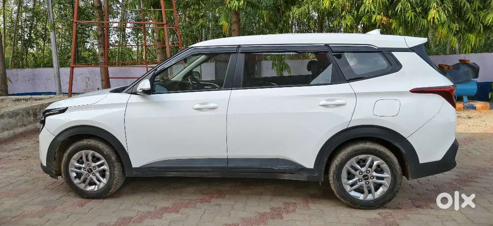 Single Hand Neat And Clean Showroom Condition Car