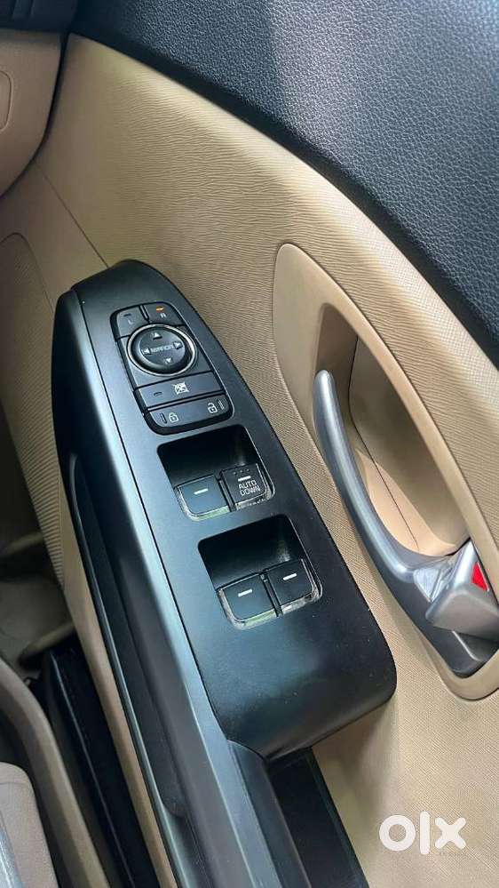 Kia Carnival Premium, 2020, Diesel