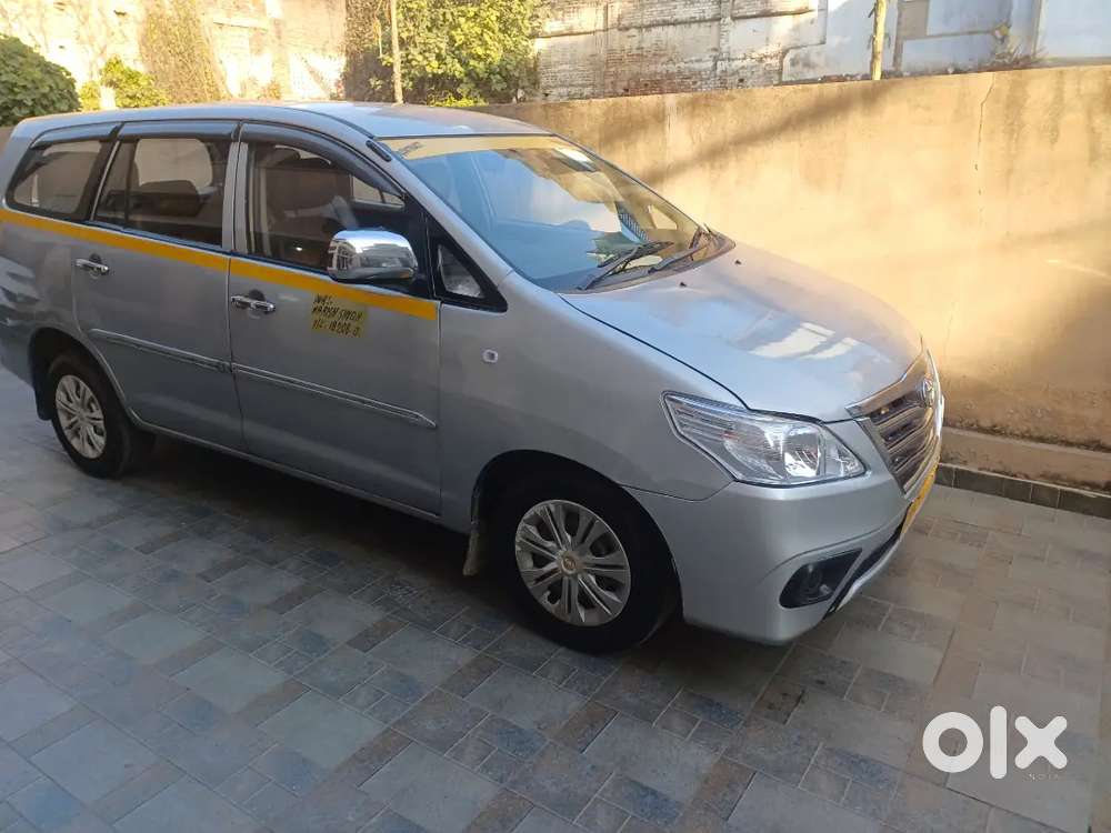 Toyota Innova 2014 Taxi Permit