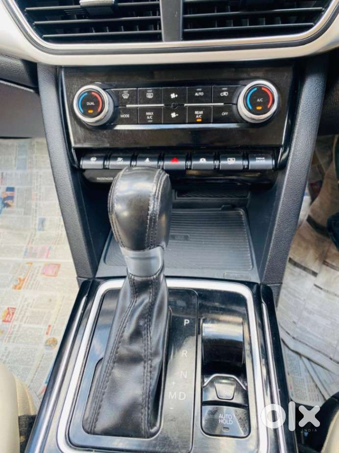 Mahindra Xuv700 2.2 Ax 7 Diesel At Luxury Pack Str, 2022, Diesel