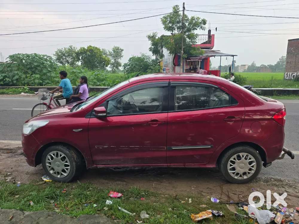 Ford Aspire Titanium Blu 2016