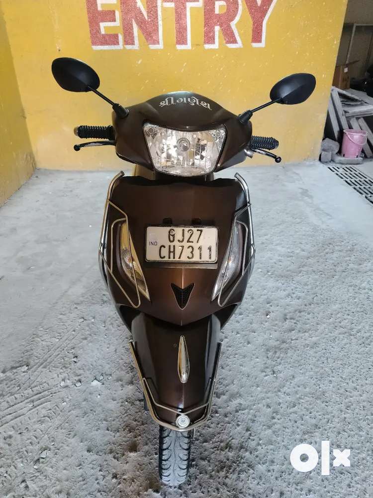 Tvs Jupiter Buy Sell Second Hand Scooty in Ahmedabad Used Scooters in Ahmedabad OLX
