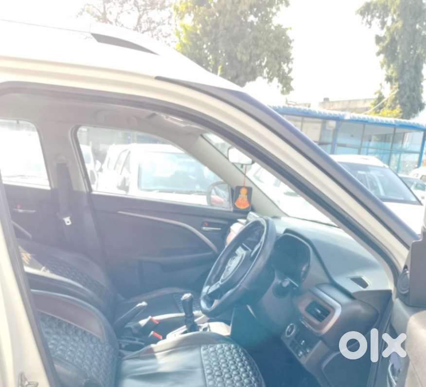 Maruti Suzuki Brezza 1.5 Zxi Smart Hybrid, 2022, Petrol