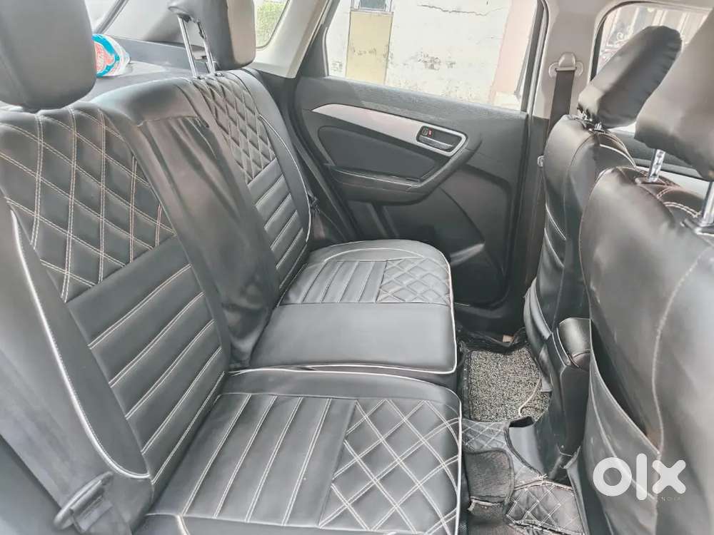 2022 Maruti Suzuki Brezza 1.5 Zxi Plus At Hybrid Dual Tone