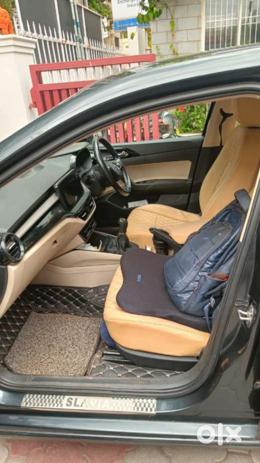 Skoda Slavia Ambition 1.0l Tsi Mt, 2022, Petrol