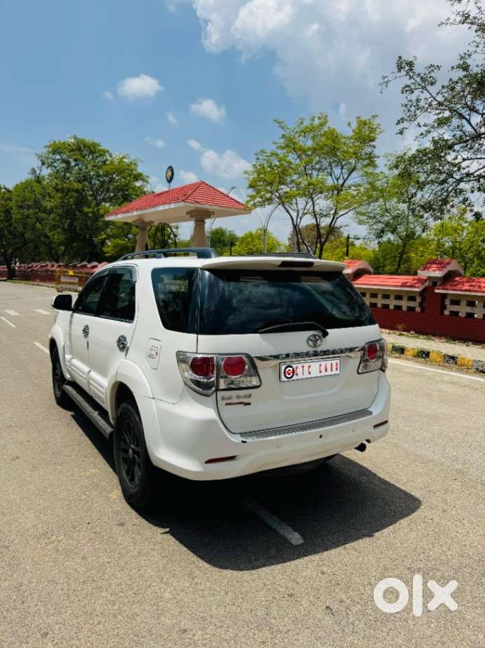 Toyota Fortuner 2011-2016 4x4 Mt, 2012, Diesel