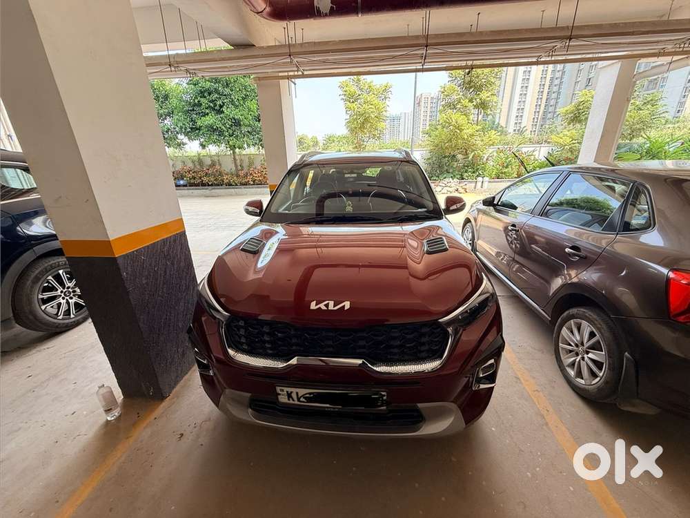 Red Kia Sonet Petrol Manual 2022 Variant Under Company Warranty