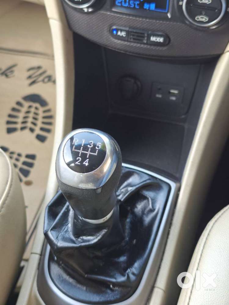 Hyundai Fluidic Verna 1.6 Vtvt Sx, 2015, Petrol