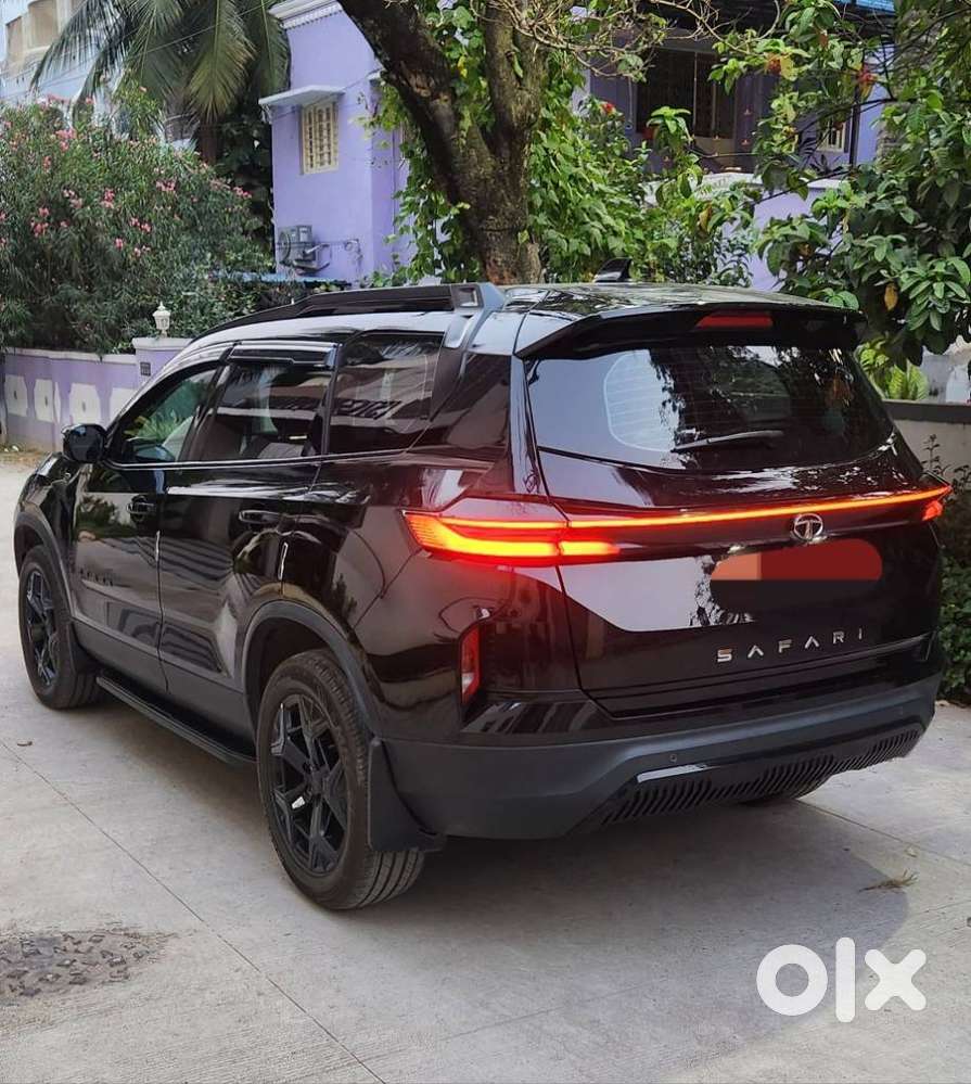 Tata Safari Accomplished Plus Dark Edition At, 2023, Diesel