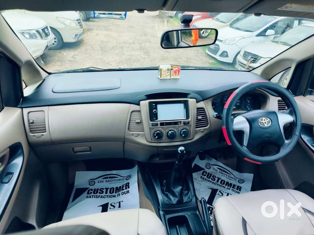 Toyota Innova 2.5 Vx (diesel) 8 Seater Bs Iv, 2014, Diesel