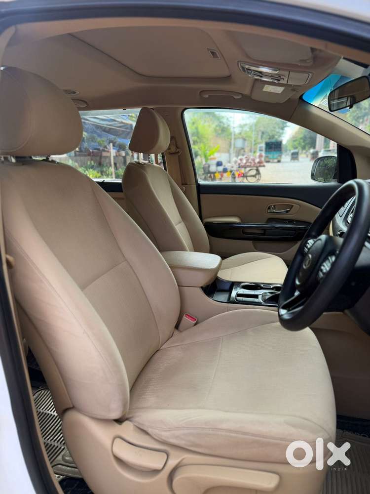 Kia Carnival Prestige, 2020, Diesel