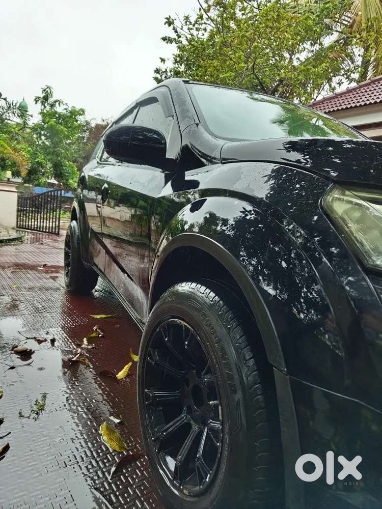 Mahindra Xuv500 (idv598)