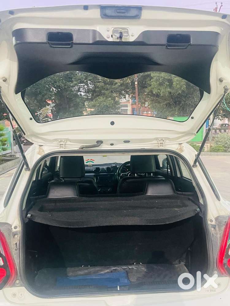 Maruti Suzuki Swift Vxi + Manual, 2020, Petrol